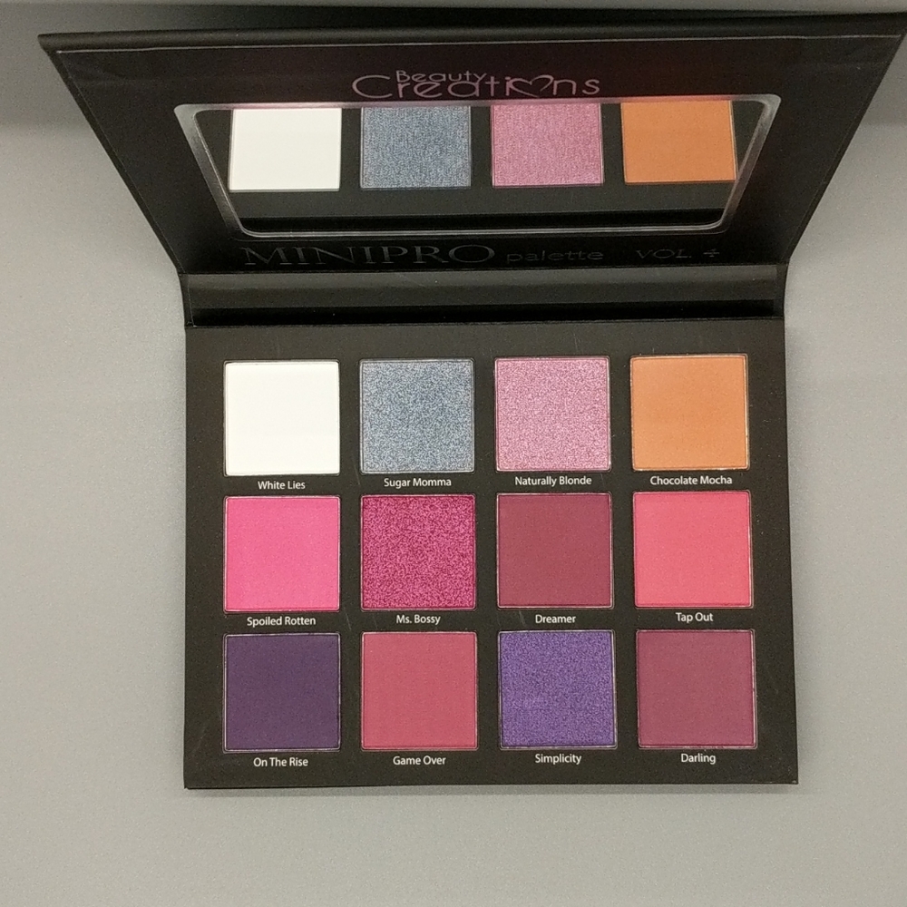 Lavender and berries Eyeshadow Palette